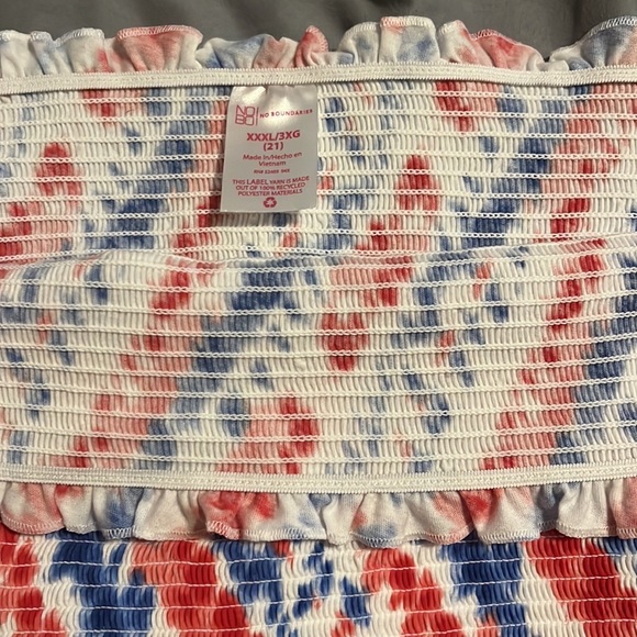 Red, white, and blue smocked crop top - Picture 3 of 4